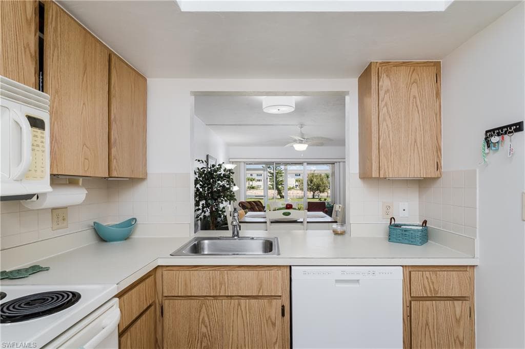 1008 Manatee RD G106-3