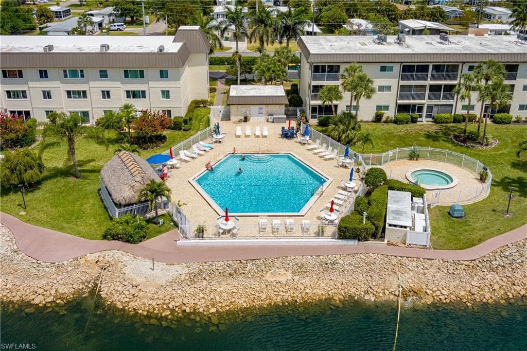 1008 Manatee RD G106-32
