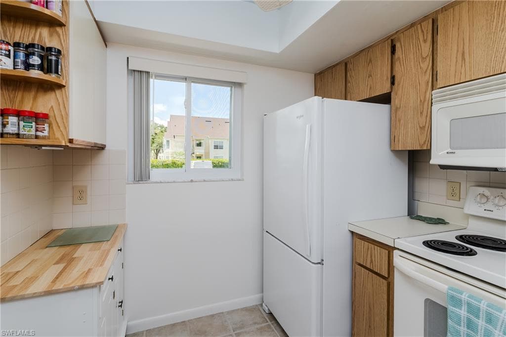 1008 Manatee RD G106-4