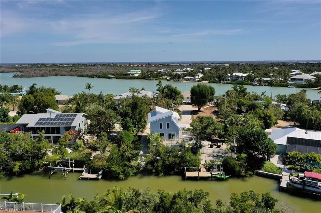 2499 Harbour LN-38