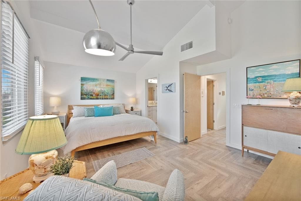 2499 Harbour LN-15