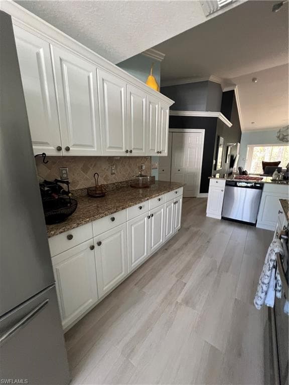 1095 Partridge CIR 201-9