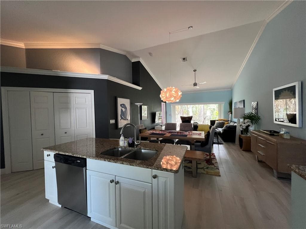 1095 Partridge CIR 201-4