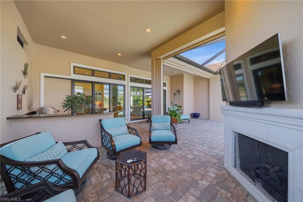 8816 Savona CT-27