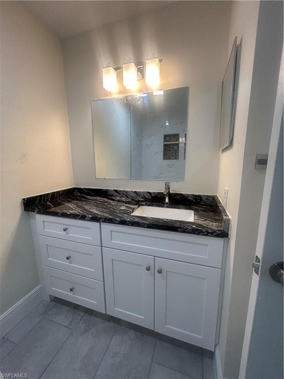 2875 Winkler AVE 511-15