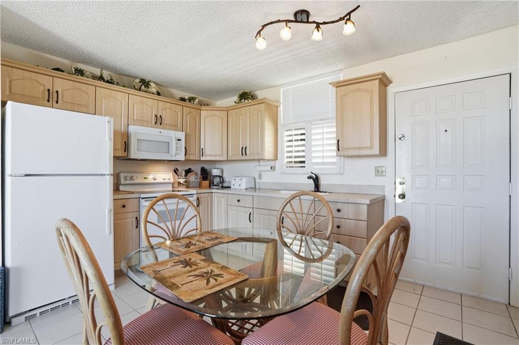 5500 Bonita Beach RD 304-20