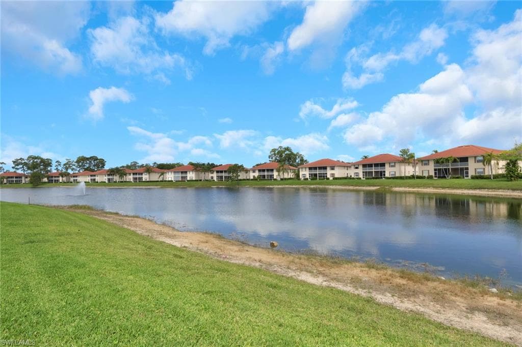 320 Robin Hood CIR 101-1