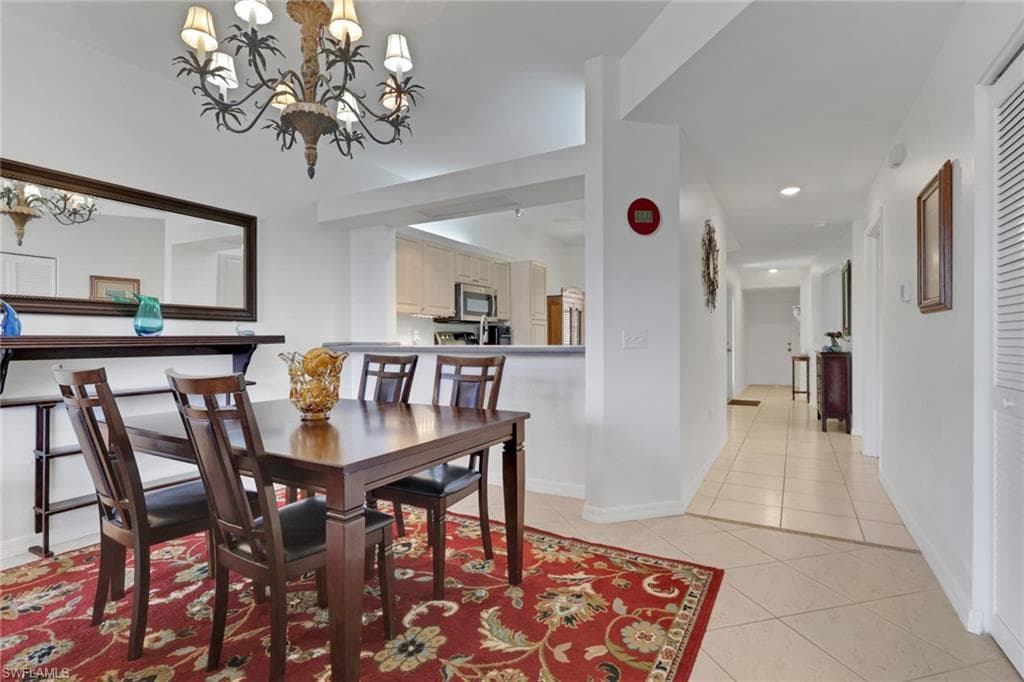 320 Robin Hood CIR 101-11