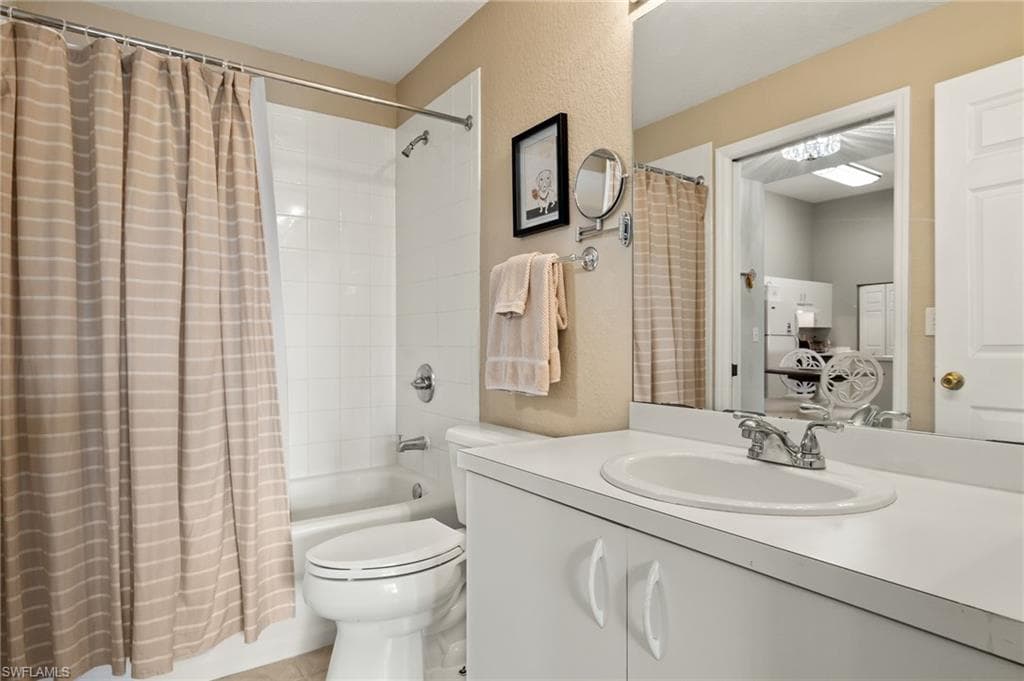 27083 Matheson AVE 208-15