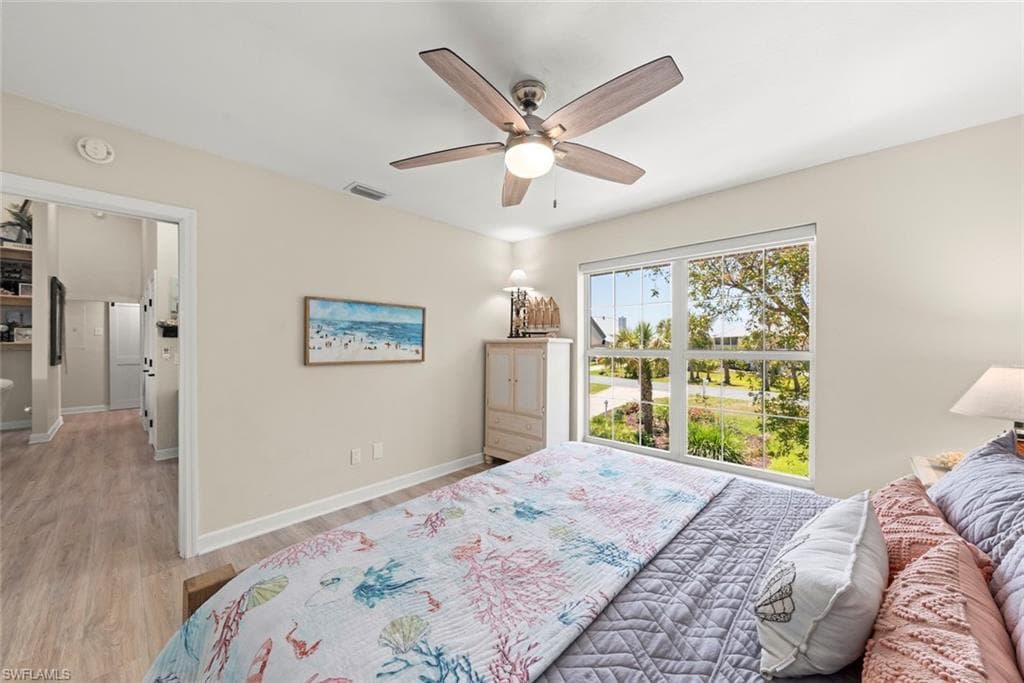 207 Daniel DR-29