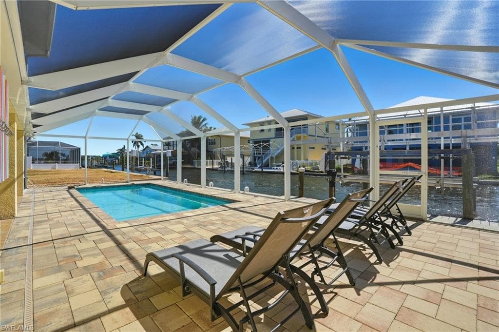 222 Flamingo ST-2