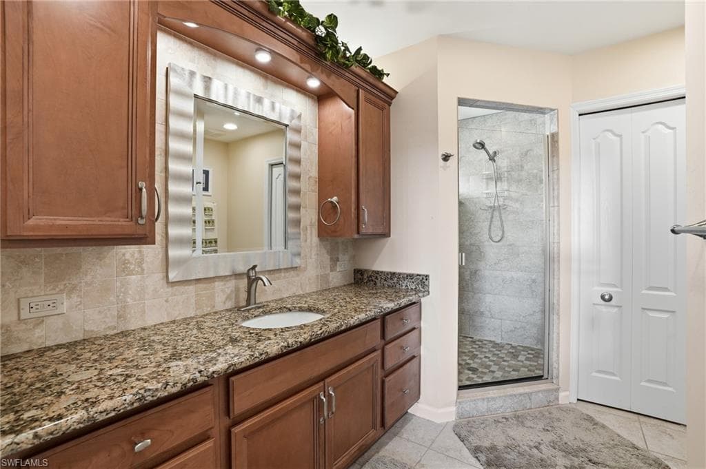 222 Flamingo ST-22