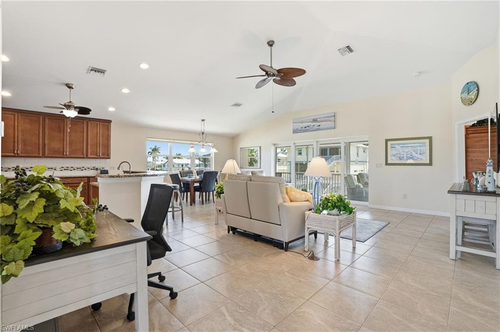 222 Flamingo ST-9