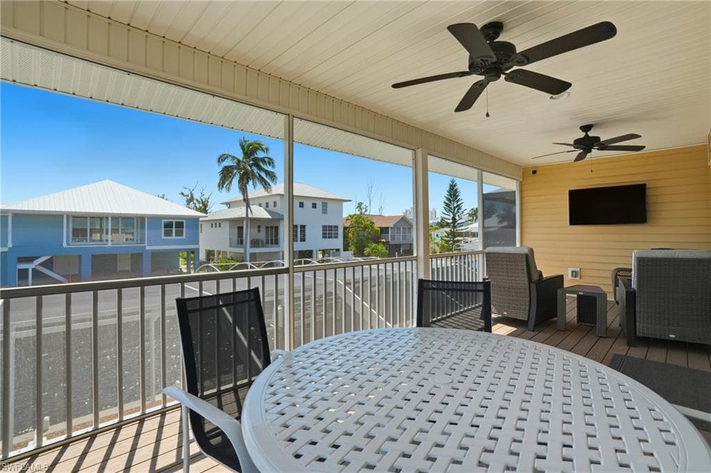 222 Flamingo ST-18