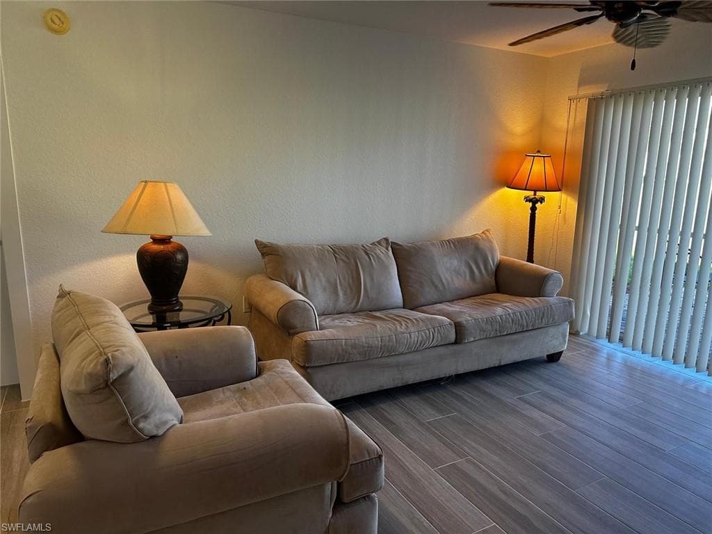 8244 Key Royal CIR 616-12