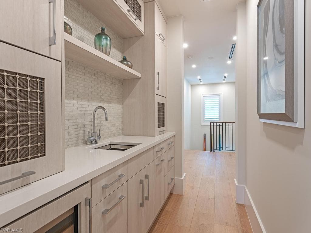 628 21st AVE S-24