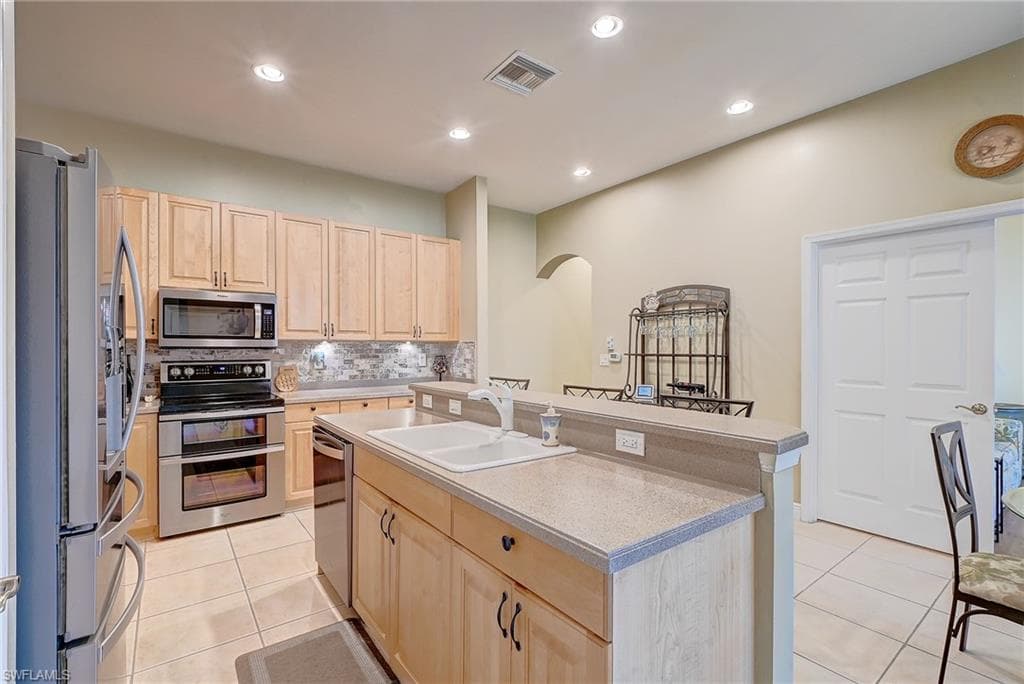 13921 Bently CIR-33