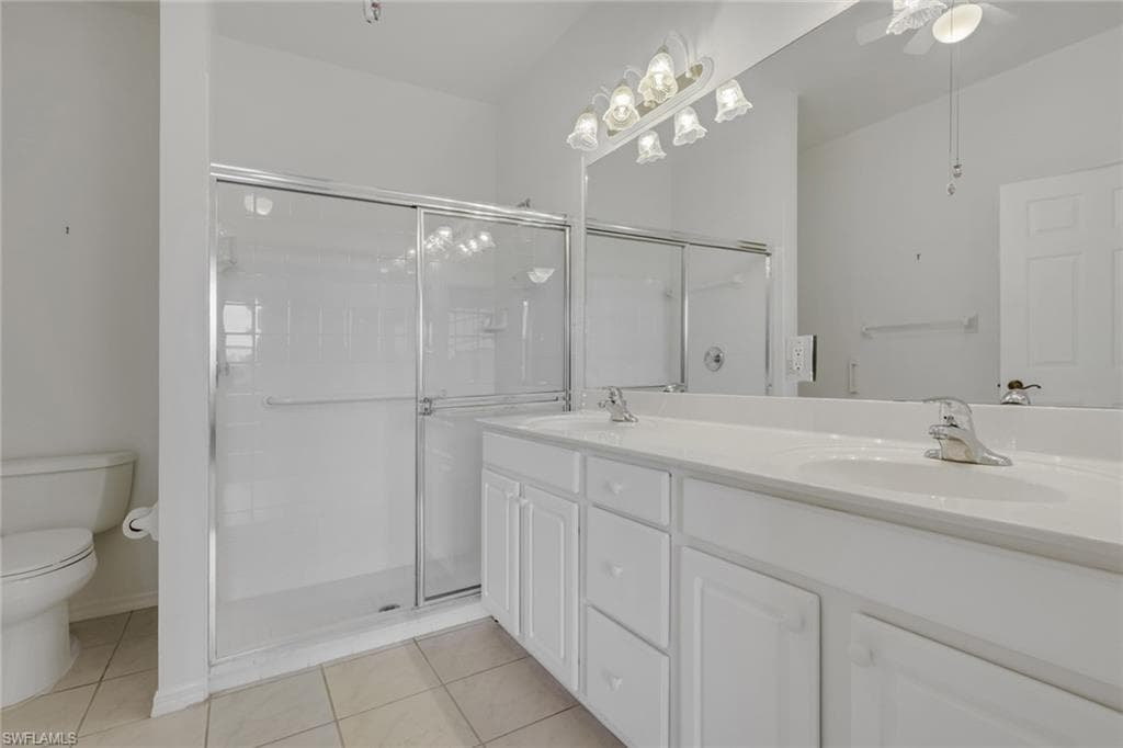 2268 Granby DR-23
