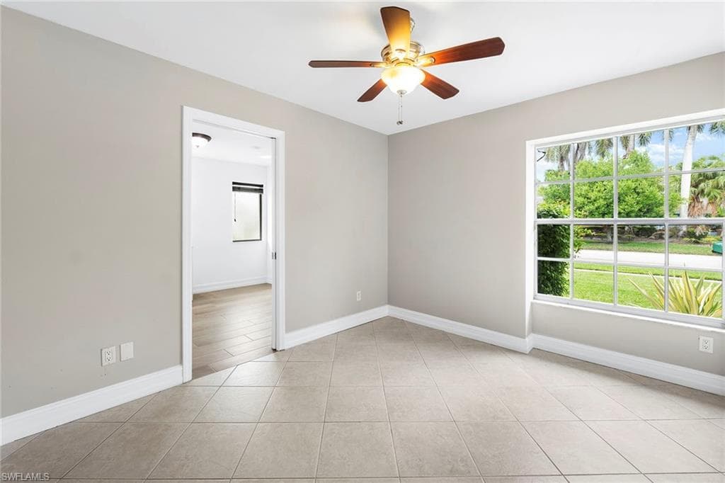 10340 Regent CIR-26