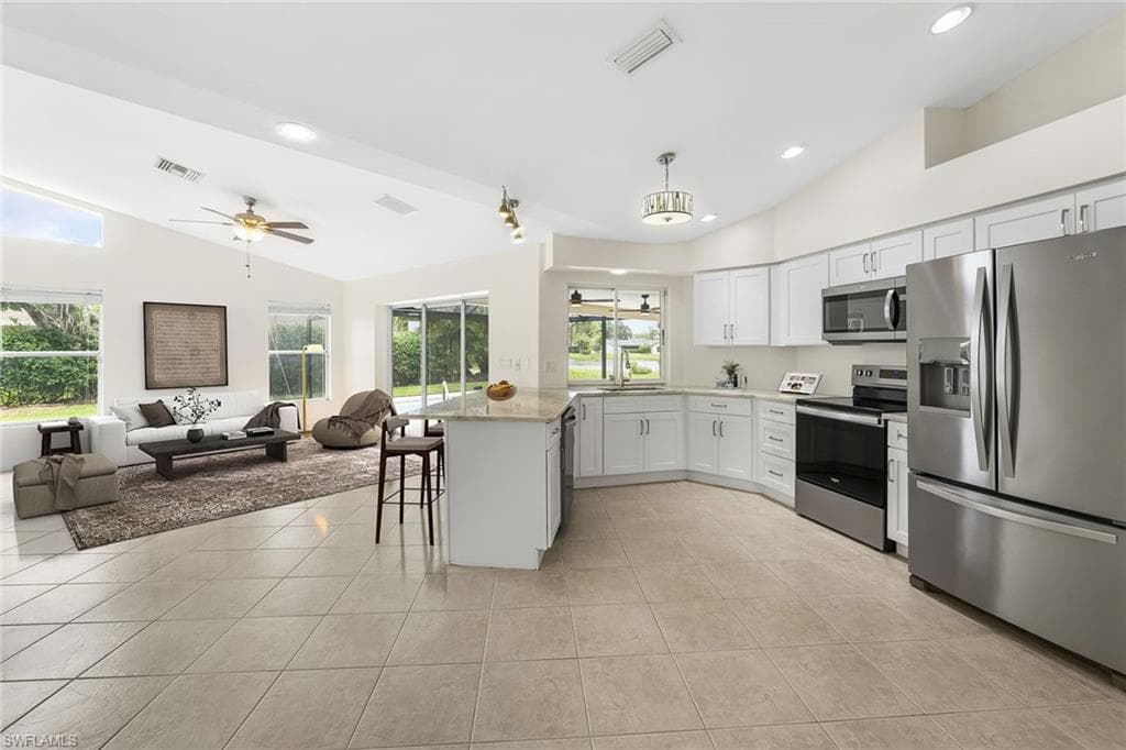 10340 Regent CIR-5
