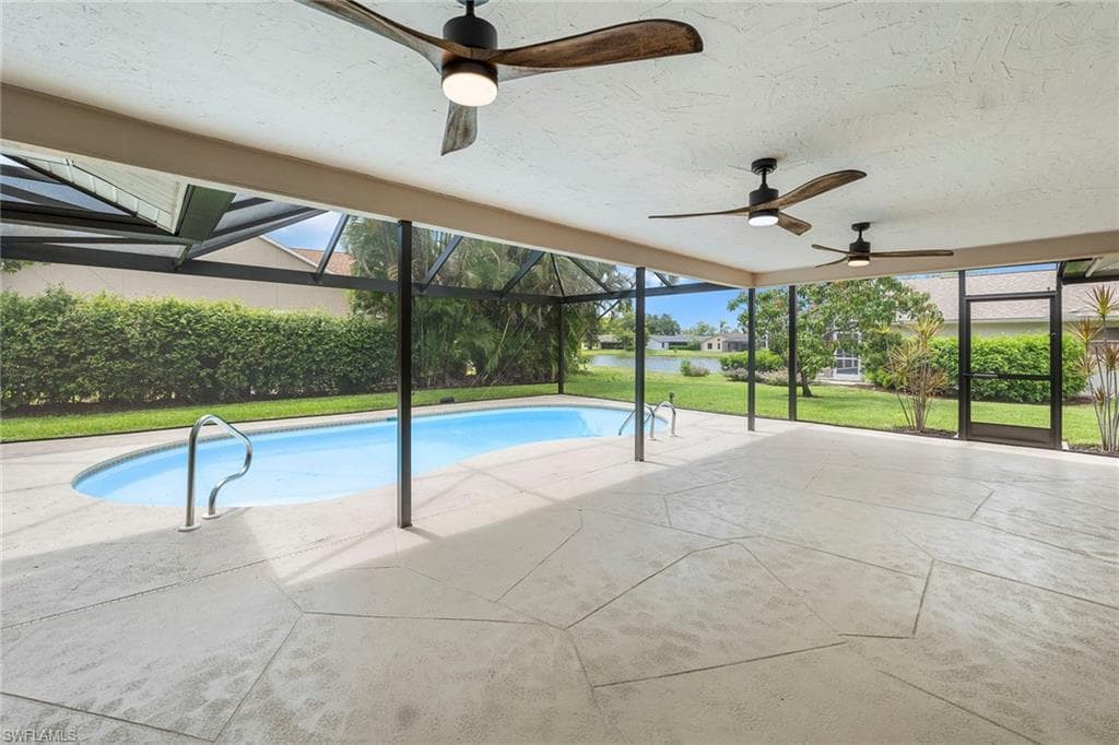 10340 Regent CIR-29