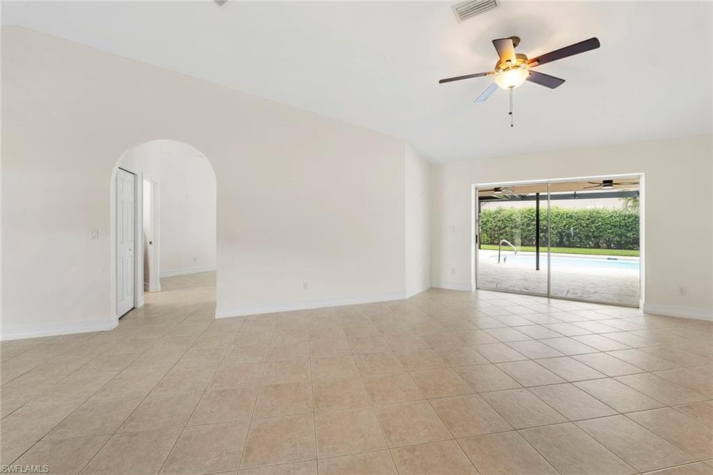 10340 Regent CIR-8