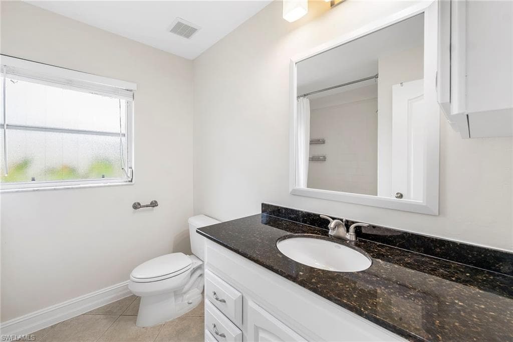 10340 Regent CIR-21