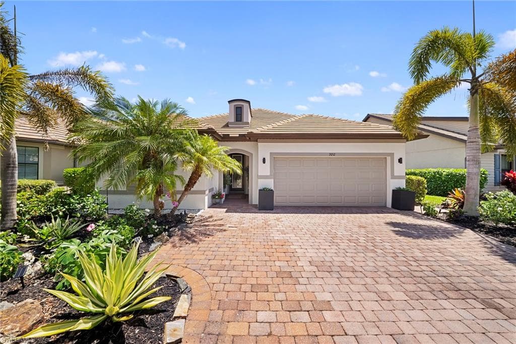 7052 Live Oak DR-2