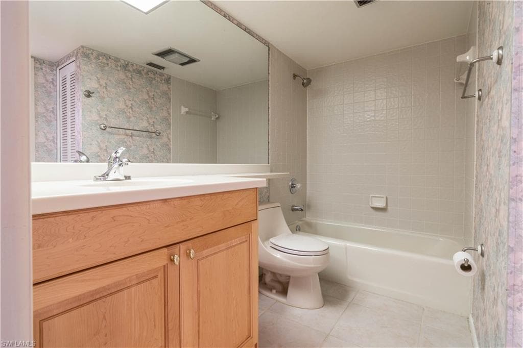 2069 W Lakeview BLVD E1-26