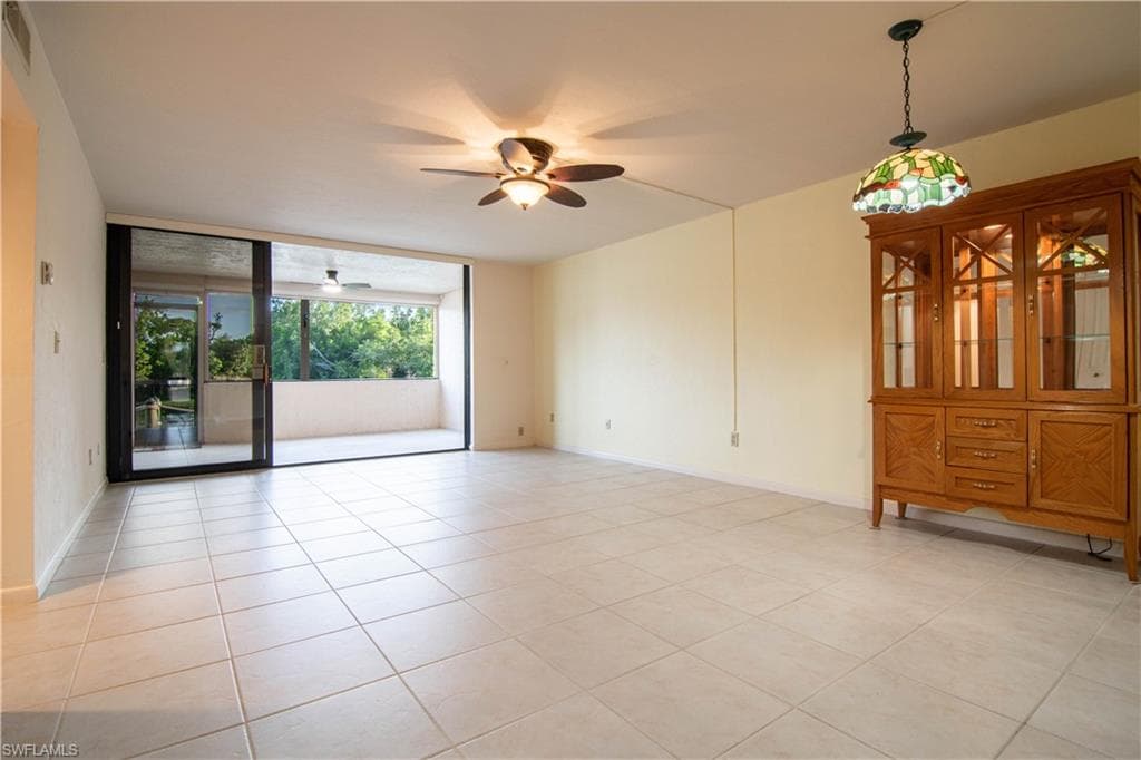 2069 W Lakeview BLVD E1-3