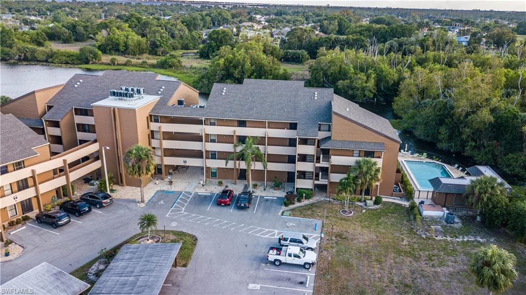2069 W Lakeview BLVD E1-32