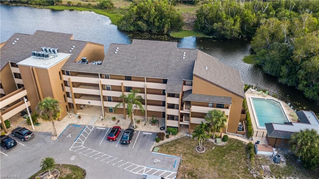 2069 W Lakeview BLVD E1-1