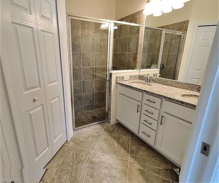 4359 Lemongrass DR-6