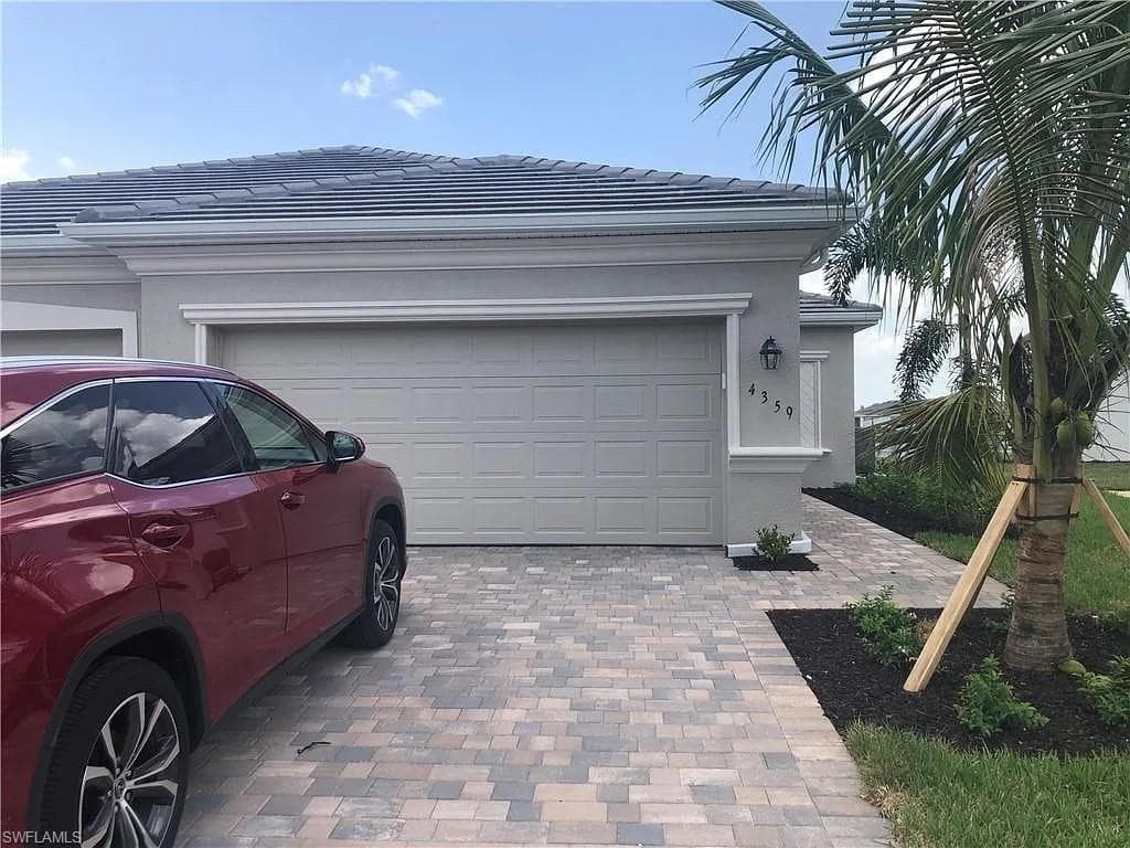 4359 Lemongrass DR-20