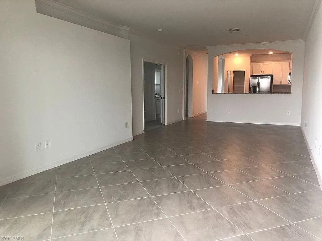 4359 Lemongrass DR-15