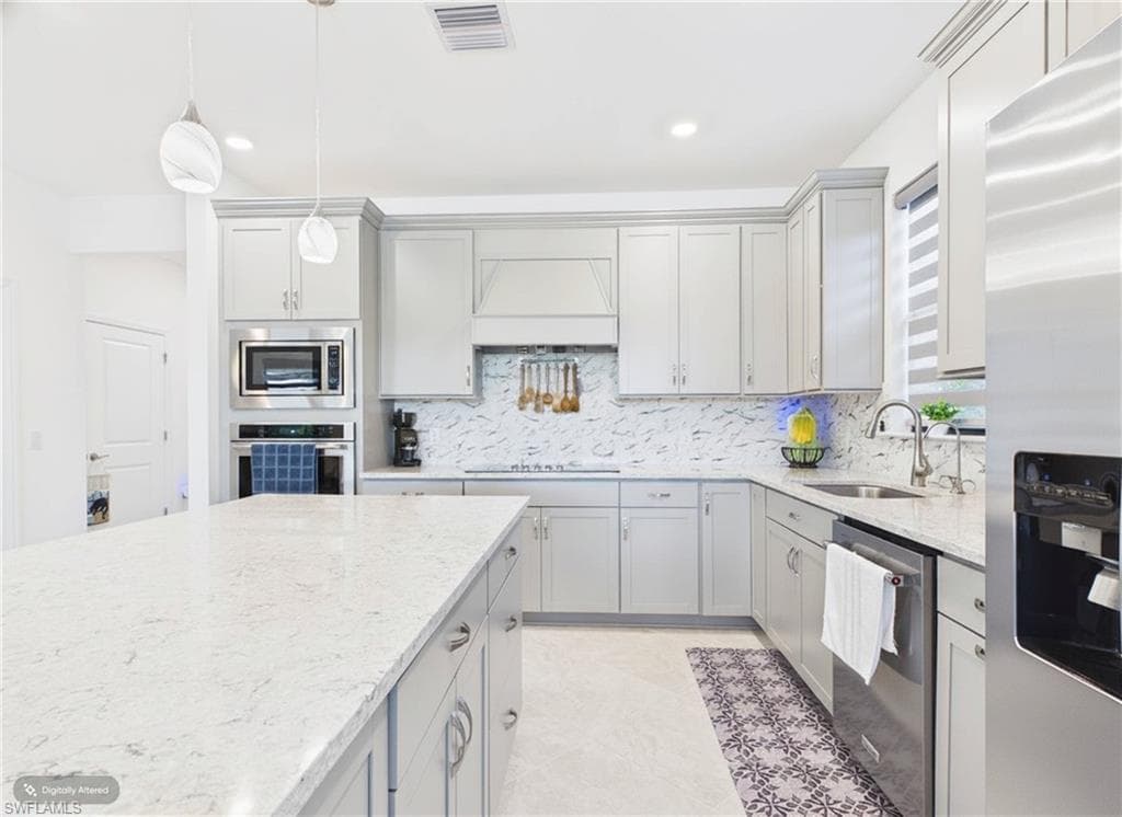 5613 Celebration DR-19