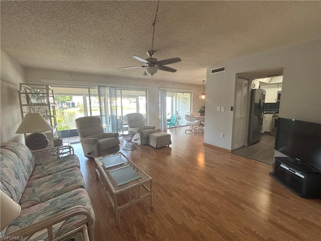 5479 Peppertree DR E13-1