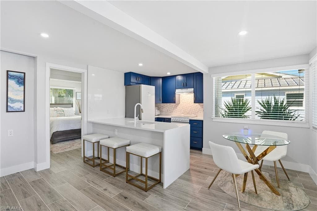 239 Curlew ST-12
