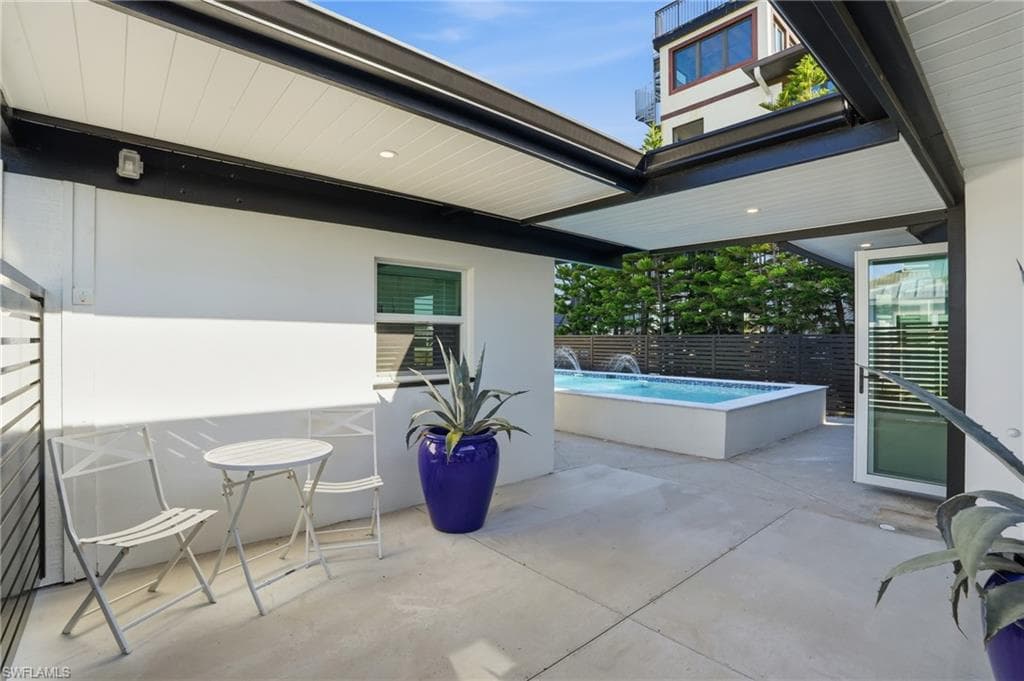 239 Curlew ST-7