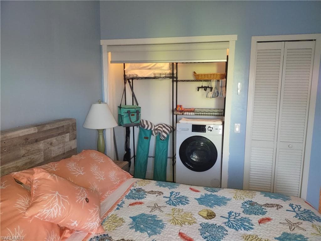 450 Old San Carlos BLVD SW 309-21