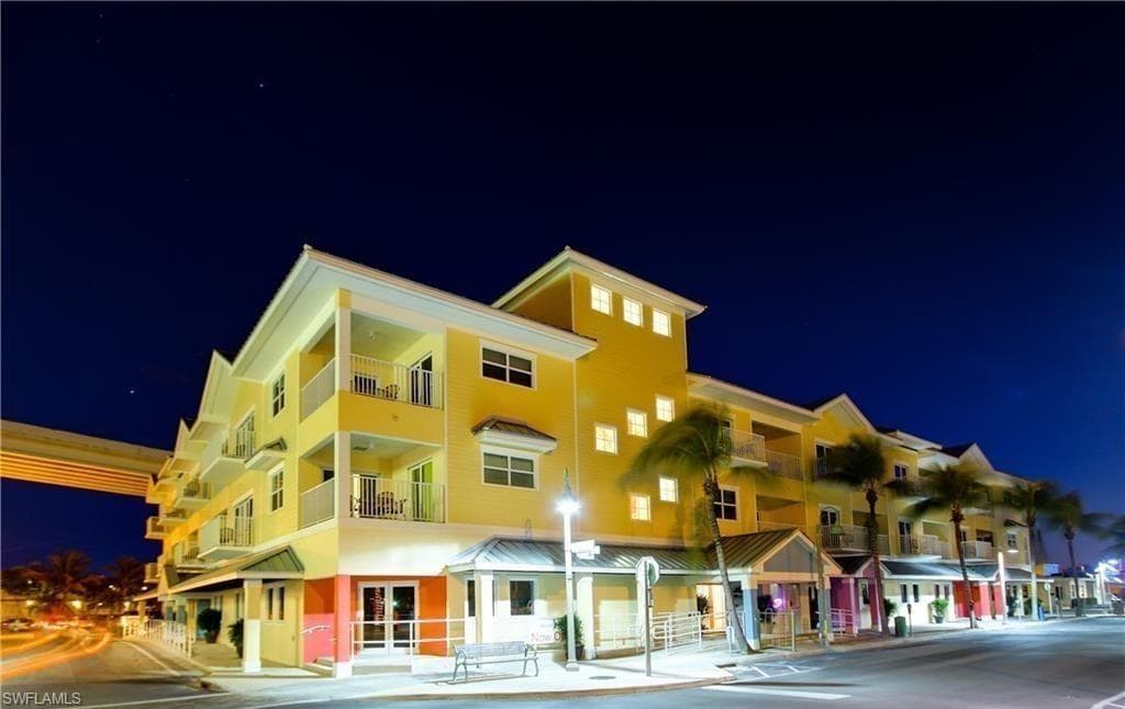 450 Old San Carlos BLVD SW 309-26