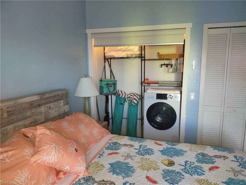 450 Old San Carlos BLVD SW 309-17