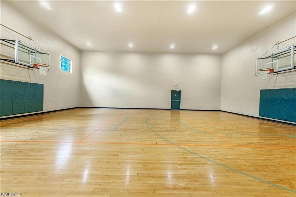 11510 Villa Grand 421-27