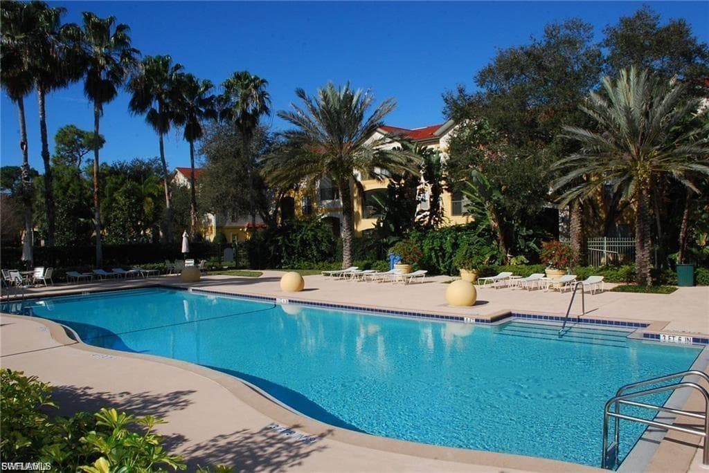 11510 Villa Grand 421-28