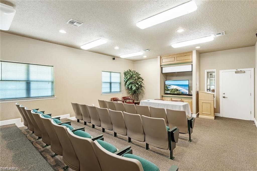 11510 Villa Grand 421-25