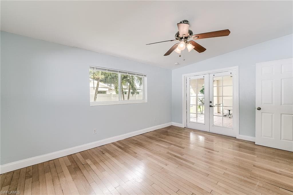 1443 Ricardo AVE-27