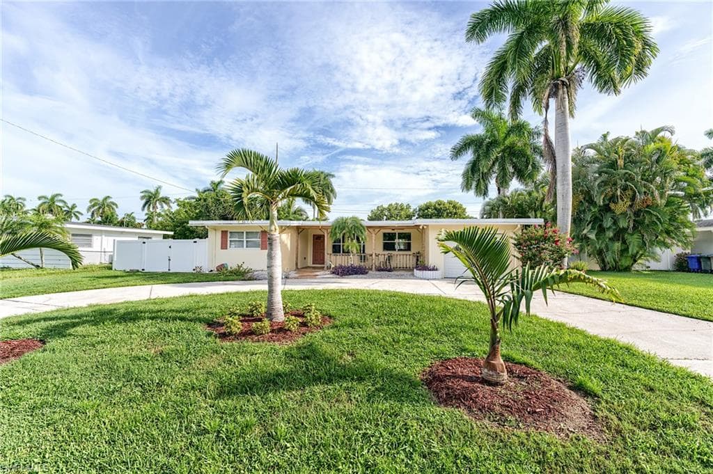 1443 Ricardo AVE-42