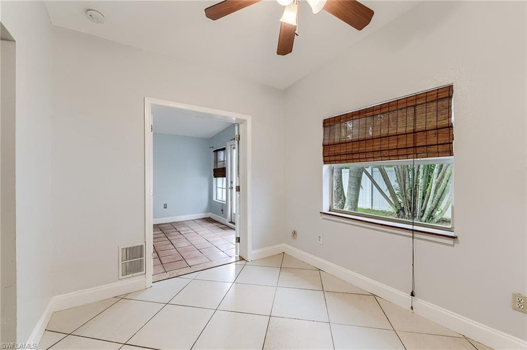 1443 Ricardo AVE-13