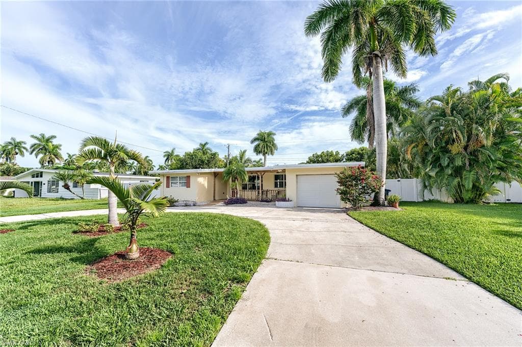 1443 Ricardo AVE-43