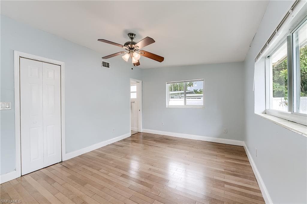 1443 Ricardo AVE-26